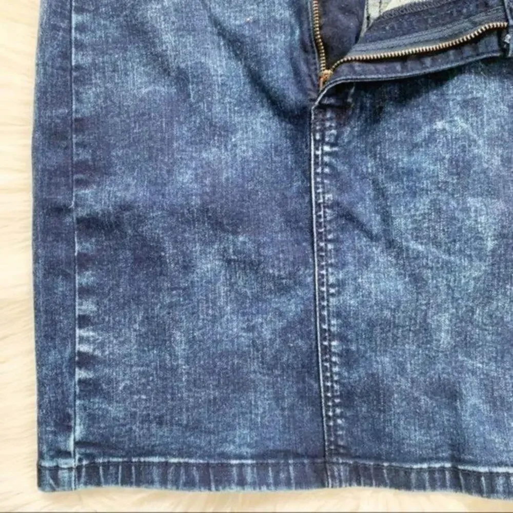 American Eagle Dark Blue Acid Wash Denim Mini Skirt Size 2